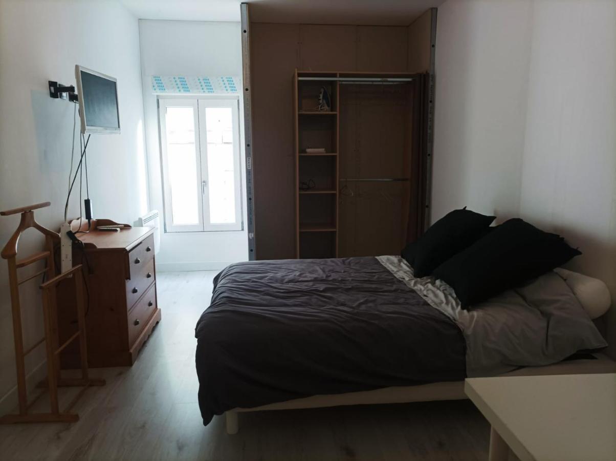 Agreable Maison De Ville Tout Confort Loudun Exterior photo